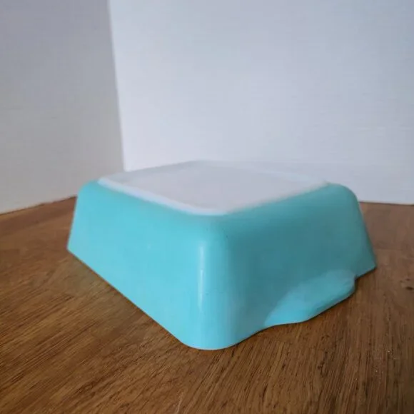 Vintage Pyrex 503 Turquoise Fridgie Aqua Refrigerator Dish w/ Ribbed Lid 1.5 Qt - Picture 5 of 8